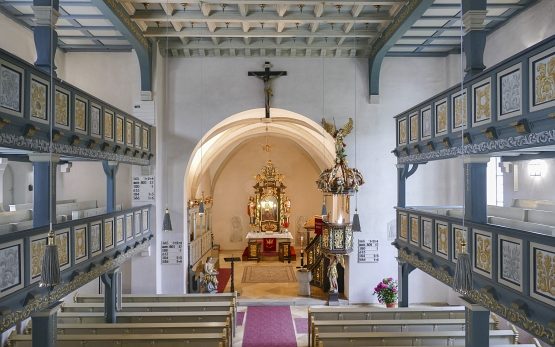 Blick in die barocke Markgrafenkirche von Berg.