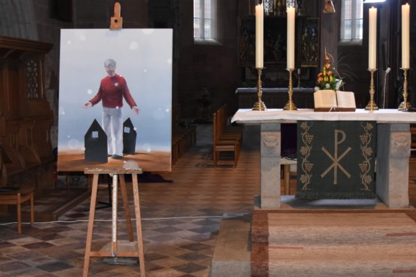 Werk von Gerhard Rießbeck beim ichtmess-Gottesdienst 2021 im Heilsbronner Münster.